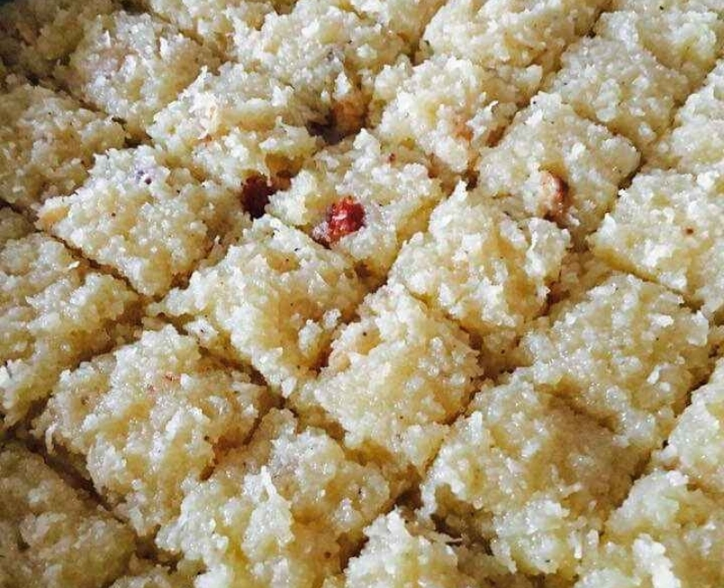 107 தேங்காய் பர்பி