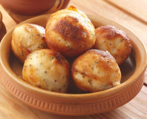 தாளித்த பணியாரம்