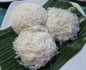 கப் இடியாப்பம்