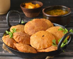 மேதி பூரி