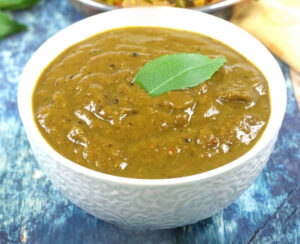 கறிவேப்பிலைக் குழம்பு